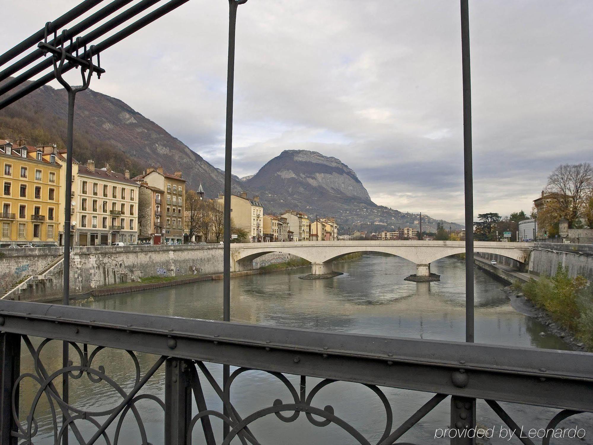 Ibis Grenoble Centre Bastille Exterior foto